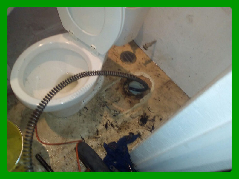 Servicios y Mantenimientos de Plomería con Destape de Drenajes en la